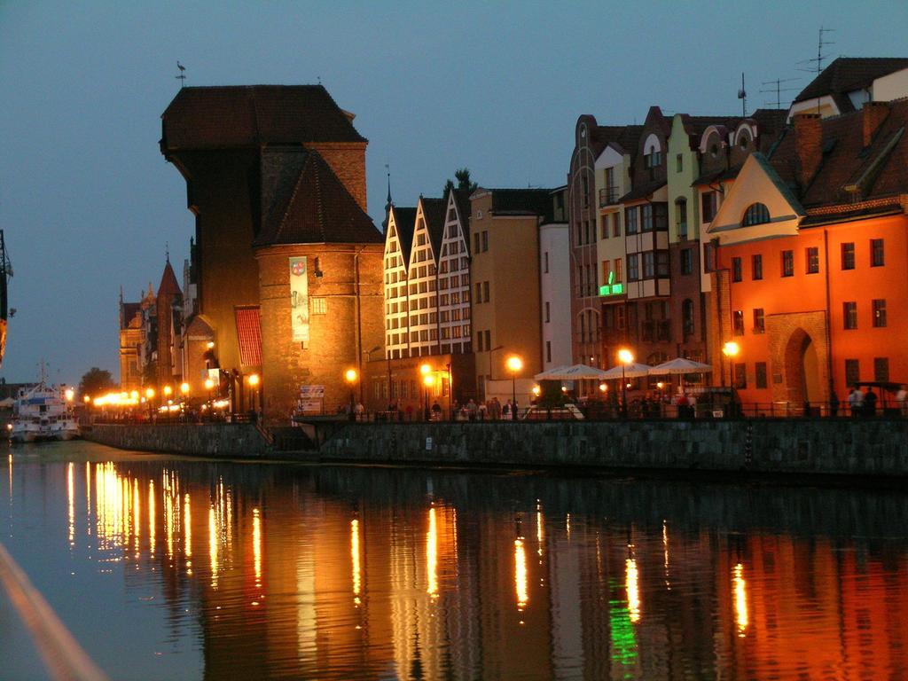 Grand-Tourist Center Point Apartments Gdansk Exterior photo